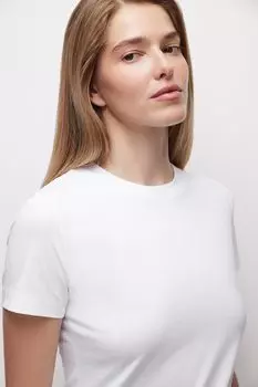 Футболка прилегающего силуэта belle you