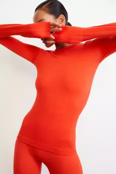 Лонгслив в мелкий рубчик