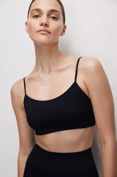 Спортивный топ на тонких бретелях belle you