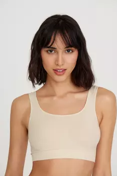 Топ на широких бретелях