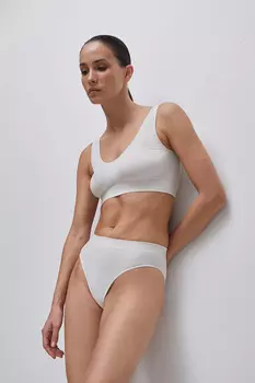 Топ на широких бретелях