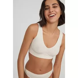 Топ на широких бретелях с поддержкой груди