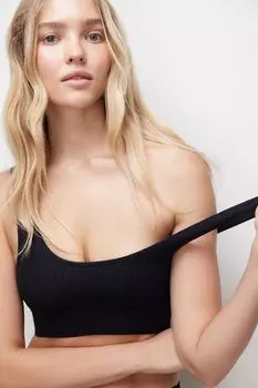 Топ на широких бретелях в рубчик belle you