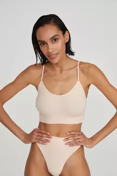 Топ на тонких бретелях