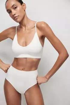 Топ на тонких бретелях belle you