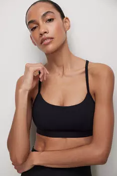 Топ на тонких бретелях belle you