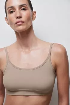 Топ на тонких бретелях из бамбука belle you