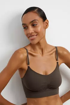 Топ на тонких бретелях с поддержкой