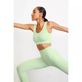 Топ в мелкий рубчик на молнии