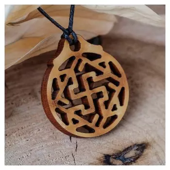 Амулет деревянный "Валькирия" (Мудрость, честь, справедливость), длина регулируется