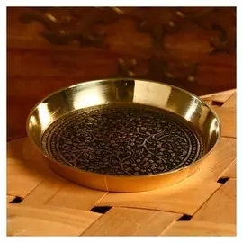 Блюдо латунь "Фурия" 9х9х1 см