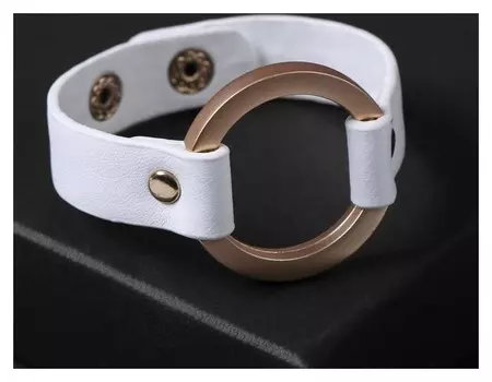 Браслет кожа "Помпеи" заклёпки, цвет белый в золоте, 21 см