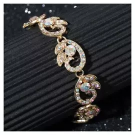 Браслет со стразами "Цветущая ветвь" лепестки, цвет бензиновый в золоте