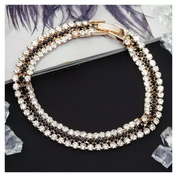 Браслет со стразами "Лёд" элегантность, строчки, цвет бело-чёрный в золоте