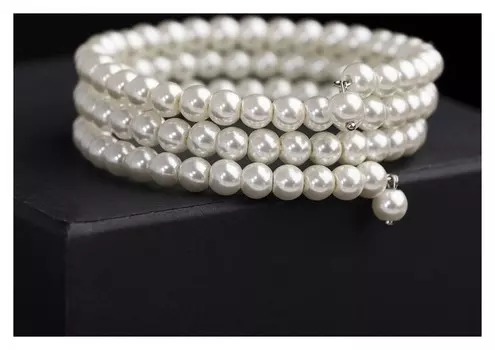 Браслет жемчуг "Невеста" бусины D=0,5, 3 ряда с пружинкой, цвет белый