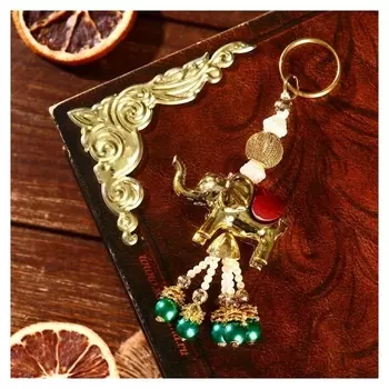 Брелок "Слон" пластик 7х2х12 см