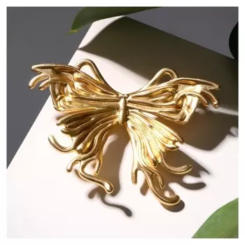 Брошь "Бабочка" парящая, цвет матовое золото
