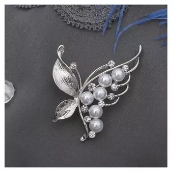 Брошь "Бабочка" с жемчужным крылом, цвет белый в серебре