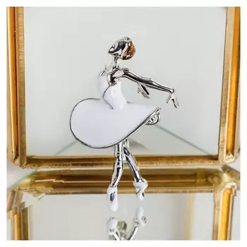 Брошь "Балерина" в пуантах, цвет белый в серебре