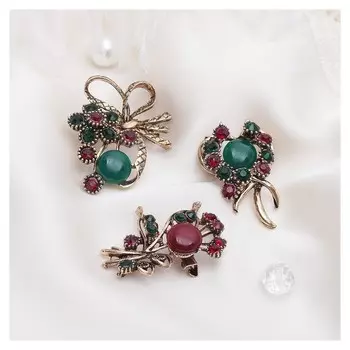 Брошь цвет красно-зелёный в чернёном золоте