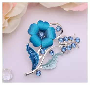 Брошь "Цветение", цвет морской в серебре