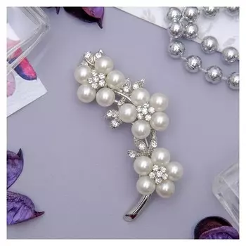 Брошь "Цветочное трио", цвет белый в серебре