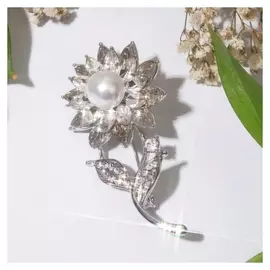 Брошь "Цветок" лёгкость, цвет белый в серебре
