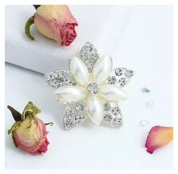Брошь "" цветы рисовые, цвет белый в серебре