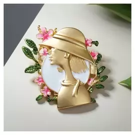 Брошь "Дама" в шляпке, портрет, цветная в матовом золоте