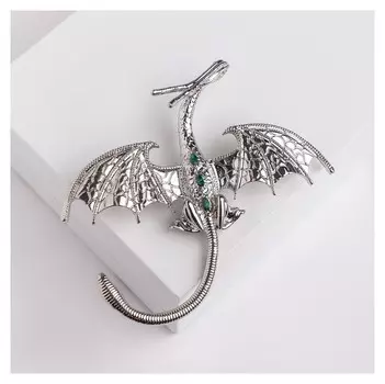Брошь "Дракон" летящий, цвет зелёный в серебре