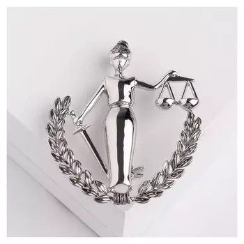 Брошь "Фемида" богиня правосудия, цвет серебро