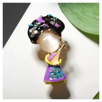 Брошь "гейша, цветная в золоте