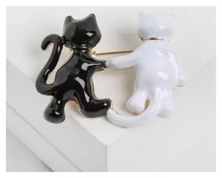 Брошь "Котята" дружочки, цвет чёрно-белый в золоте