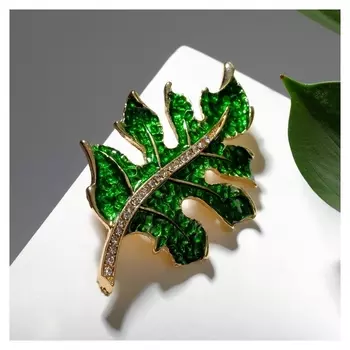 Брошь "Лист" яркий, цвет бело-зелёный в золоте