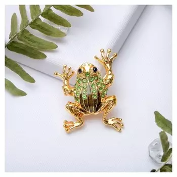 Брошь "Лягушка" путешественница, цвет зеленый в золоте