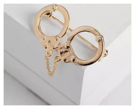 Брошь "Наручники", цвет золото