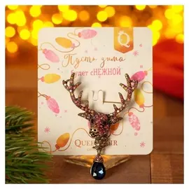 Брошь новогодняя "Олень с капелькой", цвет розово-синий в золоте