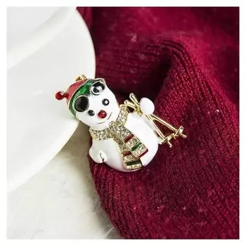 Брошь "Новогодняя сказка" снеговик с палочками, цветная в золоте