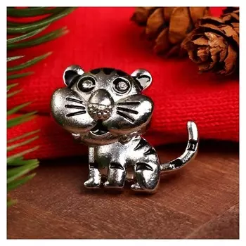 Брошь новогодняя "Тигр" с клыками, цвет чёрно-белый в серебре