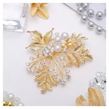 Брошь "Папоротник", цвет белый в золоте