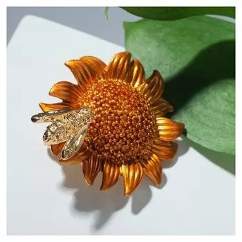 Брошь "Подсолнух" с пчёлкой, цвет золотой