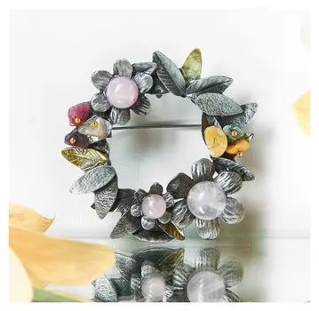 Брошь "Самоцвет" венок, цветная в чернёном серебре