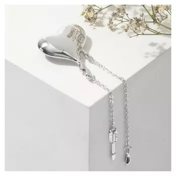 Брошь "Сердце" со стрелой, цвет серебро