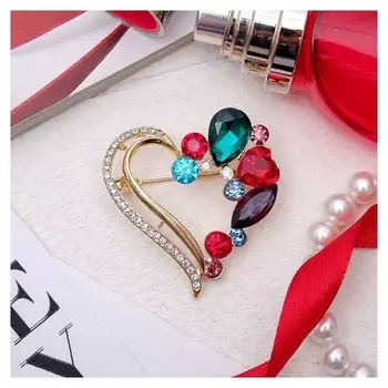 Брошь "Сердце" в камнях, цветная в золоте