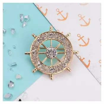 Брошь "Штурвал", цвет белый в золоте