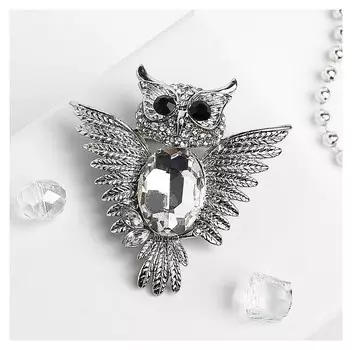 Брошь "Сова" с распахнутыми крыльями, цвет белый в серебре