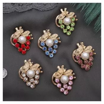 Брошь в золоте