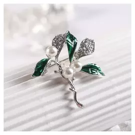 Брошь "Ягоды" черемухи, цвет бело-зеленый в серебре