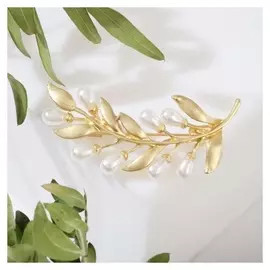 Брошь "Жемчужная олива", цвет белый в матовом золоте