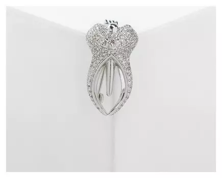 Брошь "Зуб", цвет белый в серебре